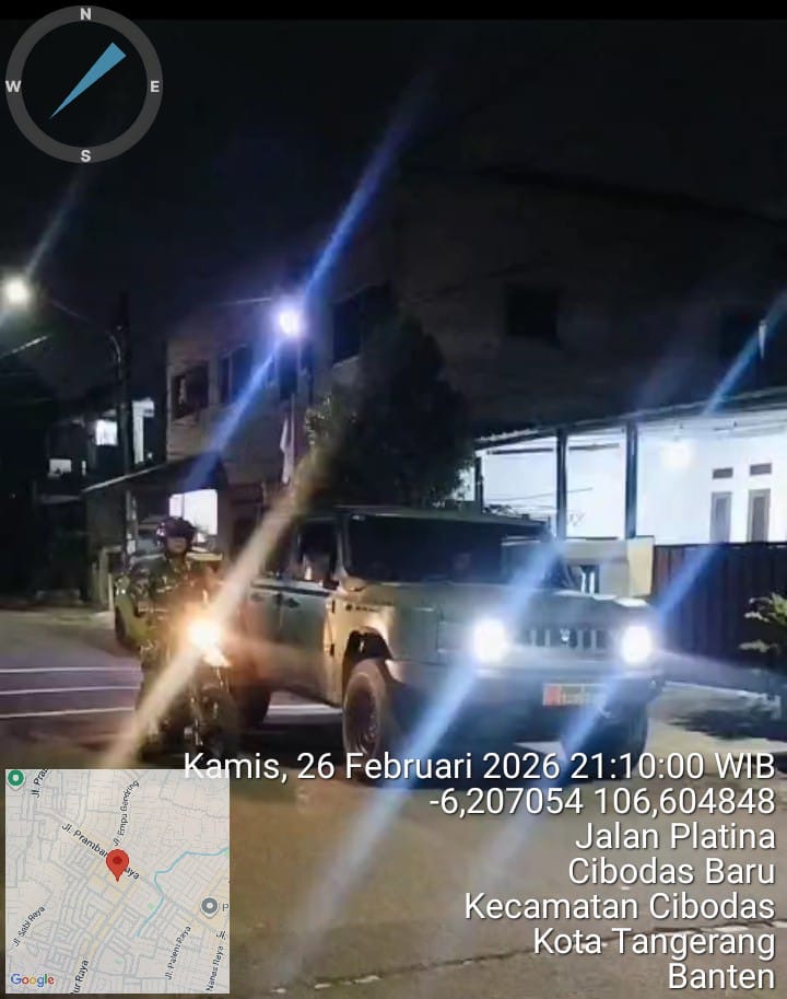 Tingkatkan Keamanan Wilayah di Bulan Ramadhan, Babinsa Patroli Siskamling dengan Komduk.