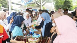 Buka Bazar Murah, Bupati Serang Ratu Zakiyah Pastikan Stok Pangan Selama Ramadhan Aman