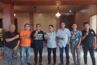 Silaturahmi Idul Fitri, PWI Kota Tangerang Kunjungi Kediaman Walikota.