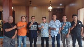 Silaturahmi Idul Fitri, PWI Kota Tangerang Kunjungi Kediaman Walikota.