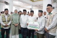 Walikota Tangerang Dampingi Gubernur Banten Safari Ramadhan dan Serahkan Bantuan Masjid 

