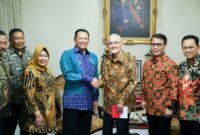 Bamsoet Kenang Almarhum Jenderal TNI (Purn) Try Sutrisno Sebagai Prajurit Sejati Penjaga Pancasila dan Konstitusi
