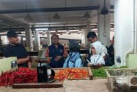 Jelang Hari Raya, Tim Gabungan Monitoring Harga Pangan di Pasar Anyar