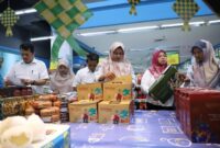 Disperindagkop UKM Kota Tangerang Lakukan Pengawasan Parsel Lebaran di Sejumlah Toko Retail