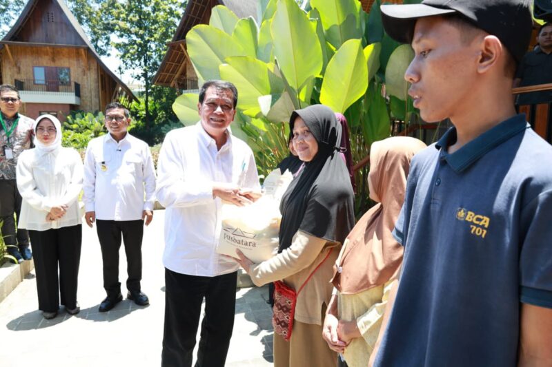 Bupati Tangerang dan Gubernur Banten Hadiri Kegiatan Berkah Ramadan Pusbatara di Legok