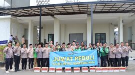 Polres Metro Tangerang Kota Rangkul Komunitas Ojol Lewat Program Jumat Peduli.
