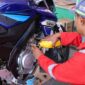 BAZNAS Kota Tangerang Gelar Program Ganti Oli Gratis untuk Pemudik Motor.
