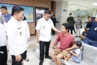 Walikota Tangerang Dampingi Gubernur Banten Tinjau RSUD Kota Tangerang 