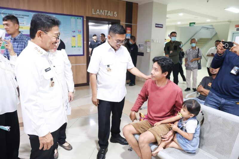 Walikota Tangerang Dampingi Gubernur Banten Tinjau RSUD Kota Tangerang 