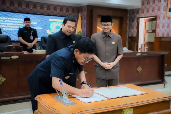 Paripurna LKPJ 2025, Pemkot Tangerang Catat Peningkatan di Berbagai Sektor
