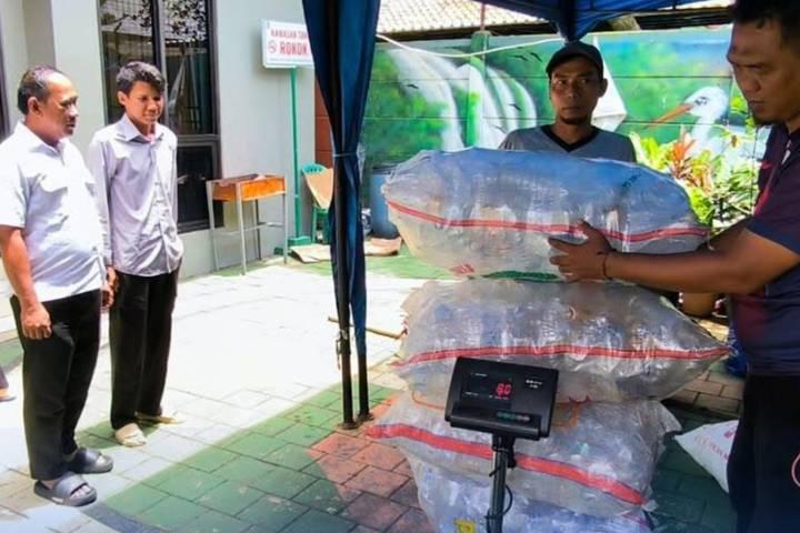 Lewat DARMAPALA, Kecamatan Cibodas Gerakkan Warga Kelola Sampah Bernilai Ekonomi.