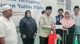 PWI Tangsel Gelar Buka Puasa Bersama dan Santunan Anak Yatim di Gedung Layanan Informasi.