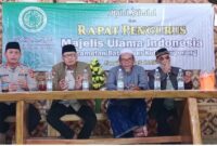 Camat Batuceper Menghadiri Acara Halal Bihalal dan Rapat Pengurus MUI.