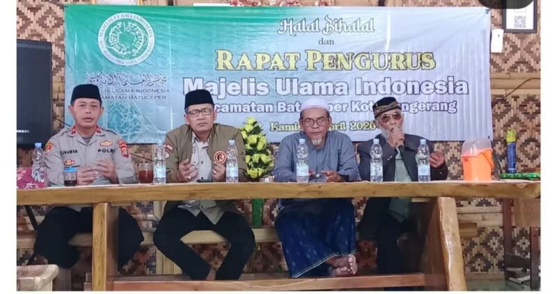 Camat Batuceper Menghadiri Acara Halal Bihalal dan Rapat Pengurus MUI.