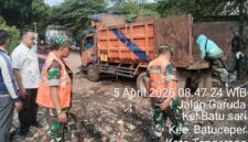 Koramil 02/Btc Bersama Warga Bersihkan Tumpukan Sampah