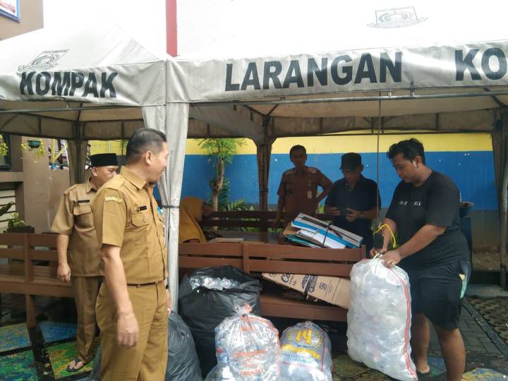 Kelurahan Larangan Utara Gencarkan Aksi Korve dan Optimalisasi Bank Sampah