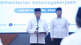 Lantik 12 Pejabat, Menaker: Jabatan Bukan Sekadar Posisi, Layanan Publik Harus Jadi Prioritas