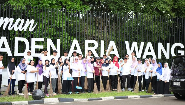 DPPKB Kabupaten Tangerang Berpartisipasi dalam Aksi Bersih Lingkungan Puspemkab Tangerang 
