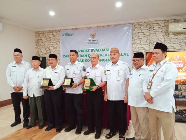 Terima Penghargaan BAZNAS, Kecamatan Cipondoh Catat Pengumpulan Zakat Tertinggi di Kota Tangerang