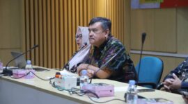 Dinas Perindakop UKM Kota Tangerang mengelar kegiatan sosialisasi penyelesaian perkara gugatan sederhana dan mediasi yang dihadiri oleh Masouki Narasumber Mahkamah Agung juga para pelaku UMKM se-Kota Tangerang. Lokasi: Aula Gedung Cisadane, Kec. Karawaci, Kota Tangerang, Provinsi Banten Kamis (9/4/26).