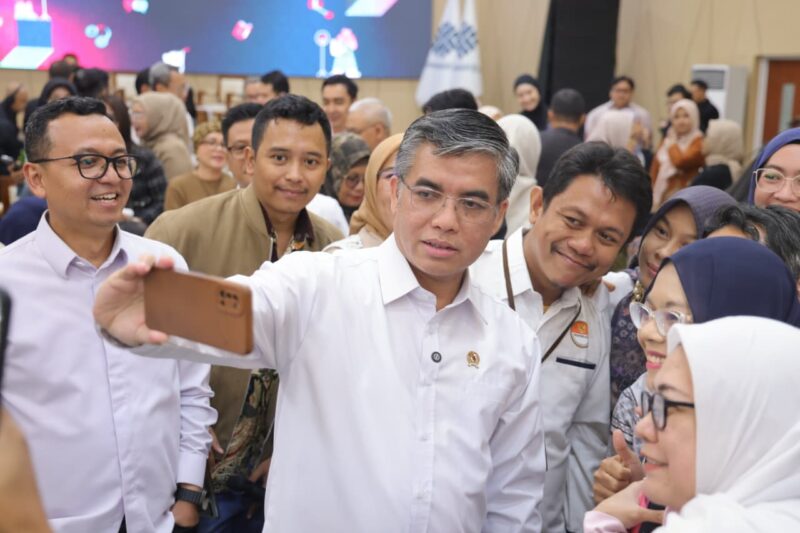 Kemnaker Gandeng TikTok, Perkuat Talenta Ekonomi Digital dan Buka Peluang Kerja BaruKemnaker Gandeng TikTok, Perkuat Talenta Ekonomi Digital dan Buka Peluang Kerja Baru