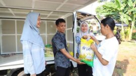 Bang SaMa Sambangi Cimone Jaya, Warga Antusias Dapatkan Beras Murah