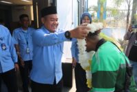 Harkonas 2026: Datang Bayar Air, Pelanggan PDAM Tirta Benteng Pulang Bawa Bunga