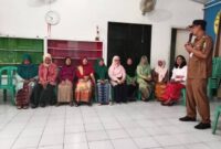 Sekolah Lansia Buncis Larangan Utara Rayakan Kartini dengan Fashion Show dan Kuis