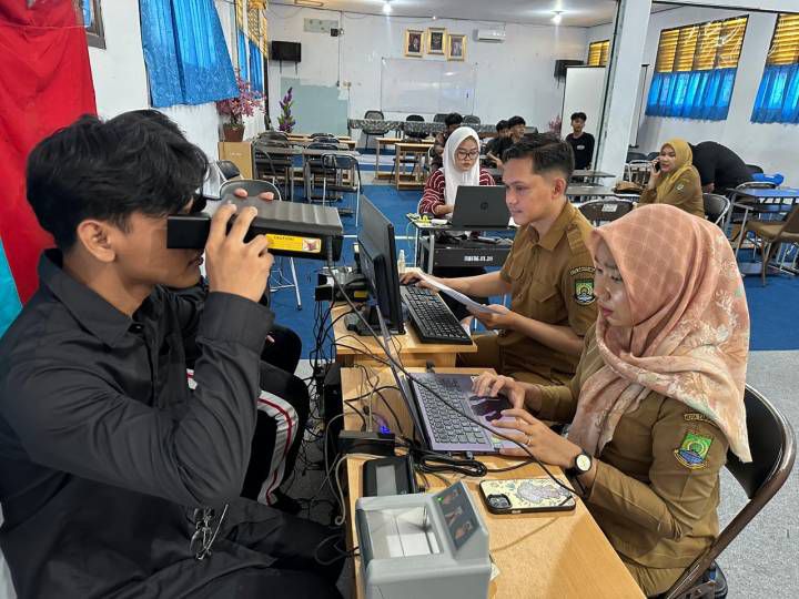 Program Nyaba Sekolah, Disdukcapil Kota Tangerang Fasilitasi KTP-el untuk Pelajar