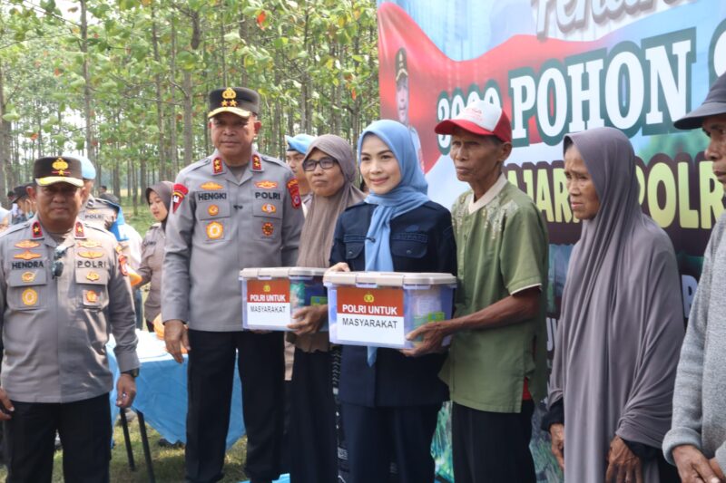Gerakan Indonesia Asri, Kapolda Banten dan Bupati Serang Tanam 3000 Pohon 
