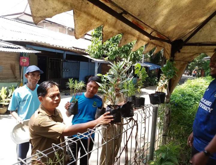 Peringati Hari Bumi, DLH Kota Tangerang Dorong Gerakan Tanam Pohon di Masyarakat
