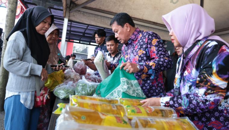 Warteksi Hadir di Cikupa, Bupati Tangerang Pastikan Sembako Lebih Murah untuk Warga