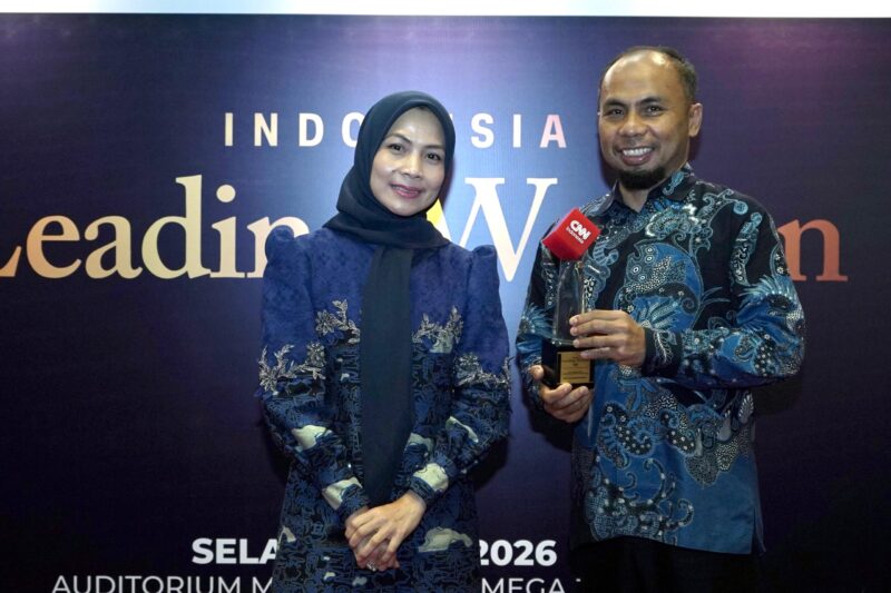 Bupati Serang Ratu Zakiyah Raih Penghargaan Leading Women Bidang Percepatan Ekonomi Daerah


