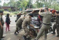 Jaga Ketertiban Kota, Satpol PP Kota Tangerang Tata PKL di Fasilitas Umum
