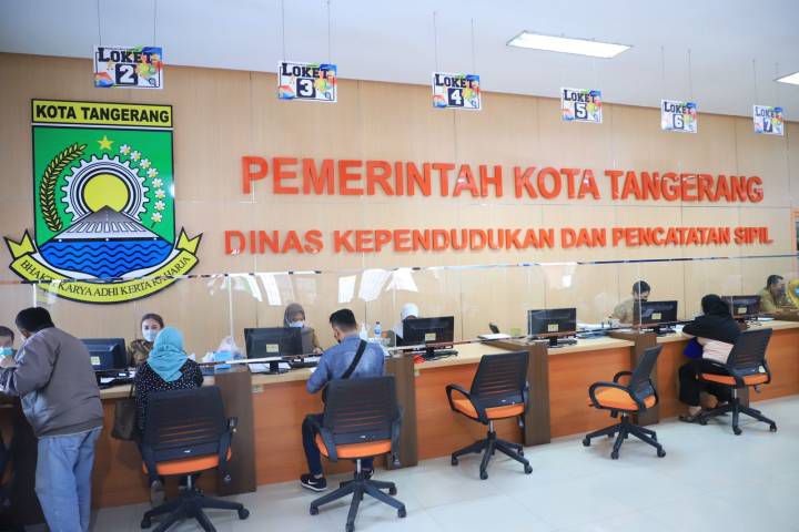 Disdukcapil Kota Tangerang Tegaskan Layanan Adminduk Gratis, Warga Diajak Gunakan Aplikasi Sobat Dukcapil

