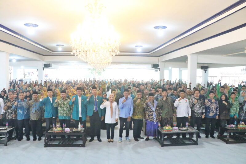 Bupati Serang Naikkan 50 Persen Insentif 7.355 Guru Madrasah dan 8.686 Guru Ngaji
