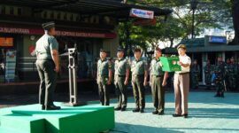 Kasad Tekankan Profesionalisme, Kesiapsiagaan Prajurit dan Efisiensi Energi pada Upacara 17-an di Korem 052/Wkr
