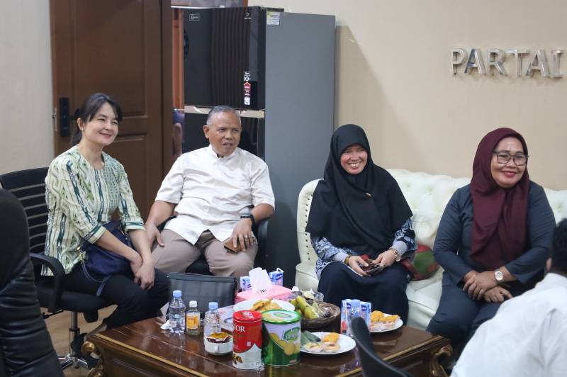 Ketua DPRD Kota Tangerang Terima Kunjungan Silaturahmi Ketua Pengadilan Agama 
