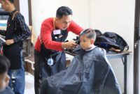 Dinsos Kota Tangerang Berdayakan PPKS Lewat Pelatihan Cukur Rambut Gratis