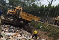 Gerak Cepat Tangani Penyumbatan, Pemkot Tangerang Normalisasi Kali Sabi Cibodas