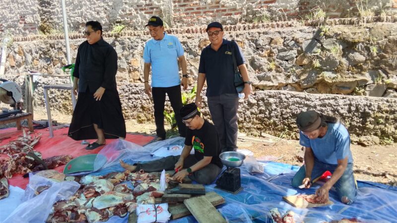 PWI Banten dan SMSI Banten Gelar Pemotongan Hewan Kurban di JBS