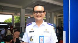 Dishub Kota Tangerang Tindak Parkir Truk Tanah di Jalan Ir.Juanda