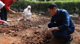UMB dan KWT Cempaka Asri Kembangkan Pertanian Urban Berbasis Smart Rain Garden