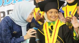 Bupati Serang Ratu Zakiyah: Orang Tua Madrasah Pertama bagi Anak 