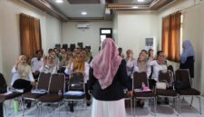 Dukung Pelayanan Ramah Disabilitas, Dinsos Kota Tangerang Gelar Pelatihan Bahasa Isyarat.

