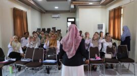 Dukung Pelayanan Ramah Disabilitas, Dinsos Kota Tangerang Gelar Pelatihan Bahasa Isyarat.
