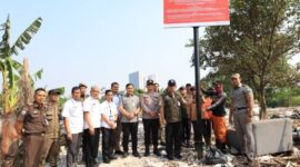 Tegakkan Aturan Lingkungan, Pemkot Tangerang Segel TPS Ilegal di Kecamatan Pinang