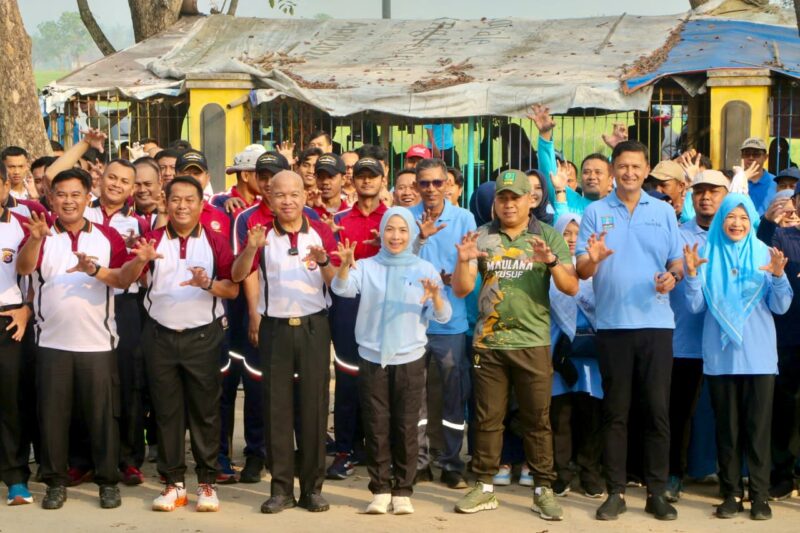 Corve Bareng Kapolda Banten, Bupati Serang Ajak Warga Peduli Lingkungan Bersihkan Sampah