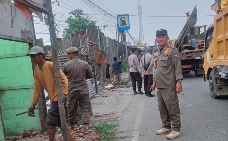 Ditenggat Waktu 4 Hari, Satpol PP Bakal Bongkar Sisa Bangunan Liar di Kibin