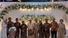 Iyal Faris Ahmad Syakib & Runti Widiarwati Resmi Menikah dengan Adat Pati, Ahmad Putra: Jadilah Keluarga Sakinah Penuh Berkah